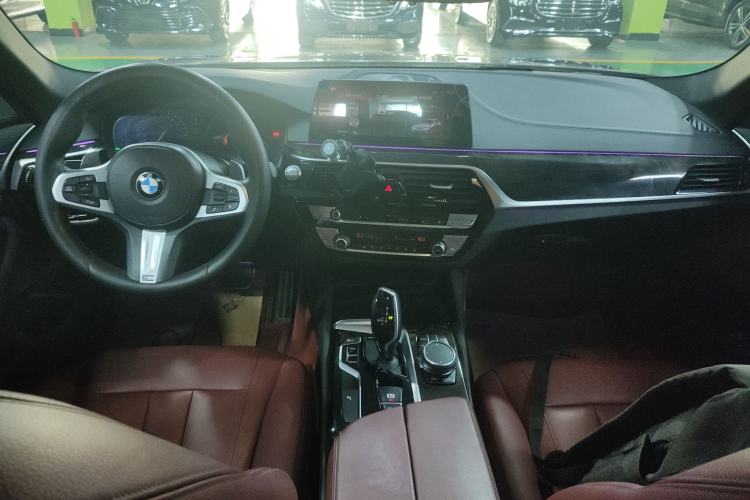 Used BMW 5 Series 2019 530Li Leading Model M Sport Package
