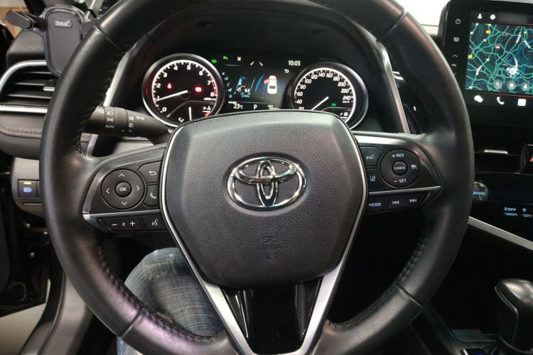 Used Toyota Camry 2021 2.0G Luxury Edition
