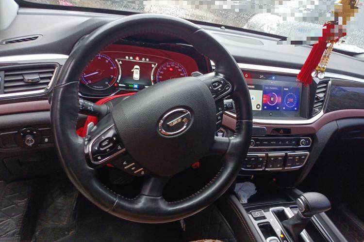 Used GAC Trumpchi GS8 2017 320T Two-Wheel Drive Luxury Smart Connectivity Version (7 Seats)
