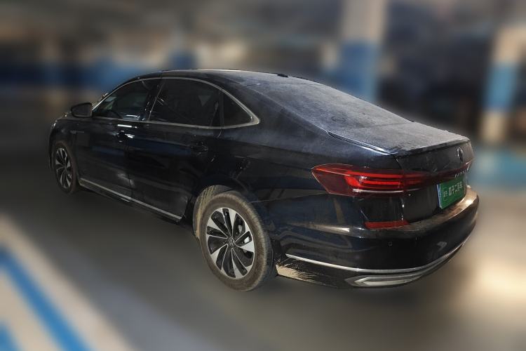 Used Volkswagen Passat 2023 330TSI Starry Elite Edition Rear Left 45 Deg