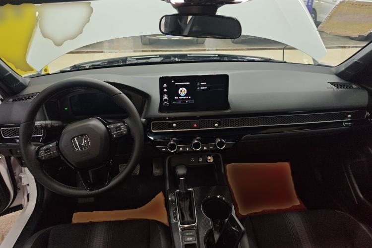 Used Honda Civic 2025 240TURBO CVT SmartFun Pro Center Console