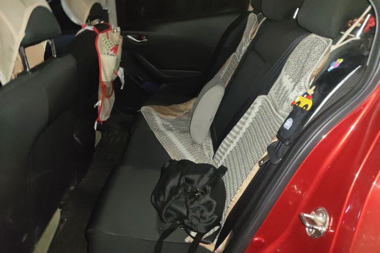 Used Mazda Mazda 3 Axela 2014 Sedan 1.5L Automatic Comfort Model