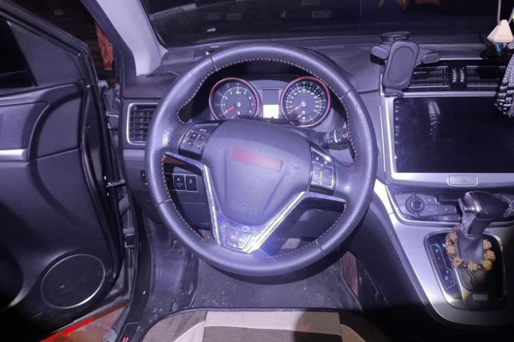 Used Haval H6 2015 Sport Edition 1.5T Automatic Two-Wheel Drive Luxury Model
