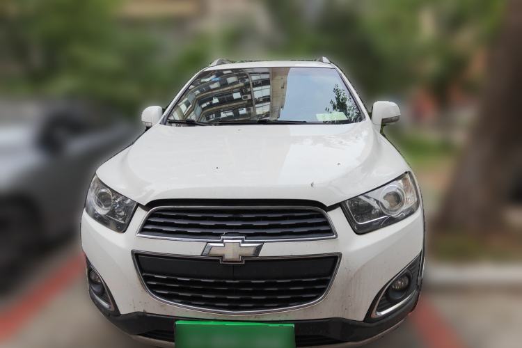 Used Chevrolet Captiva 2015 2.4L 4x4 Flagship Edition 7-Seater
