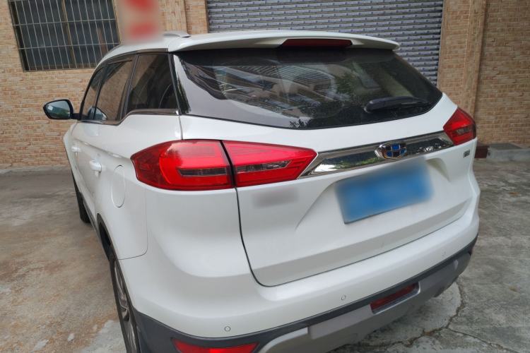Used Geely Auto Emgrand X7 Sport 2016 1.8TD Automatic ZhiShang Model Exterior 2