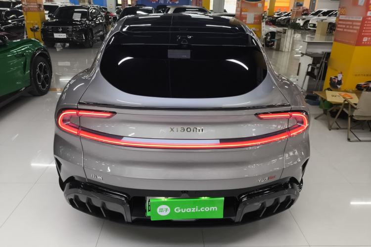 Used Xiaomi Auto YU7 2025 Ultra-Long Range High-Performance All-Wheel-Drive Max Edition
