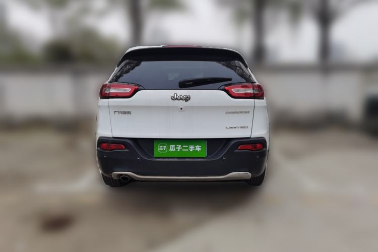 Used Jeep Cherokee 2017 2.0L Superior Edition