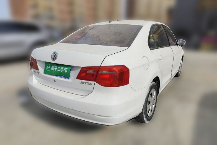 Used Volkswagen Jetta 2015 1.4L Manual Fashion Model