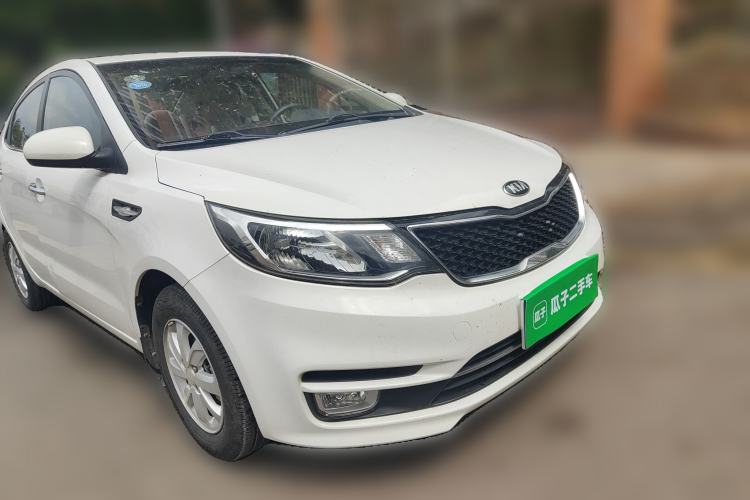 Used Kia K2 2015 Sedan 1.4L MT GLS