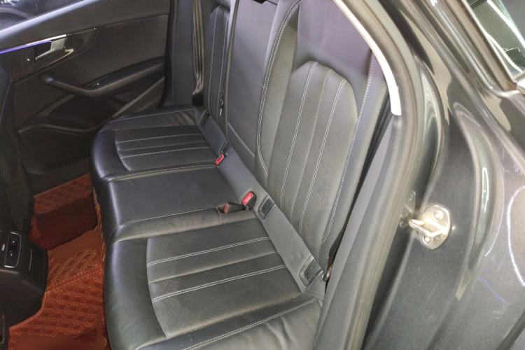 Used Audi A4L 2020 40 TFSI Luxury Dynamic Model