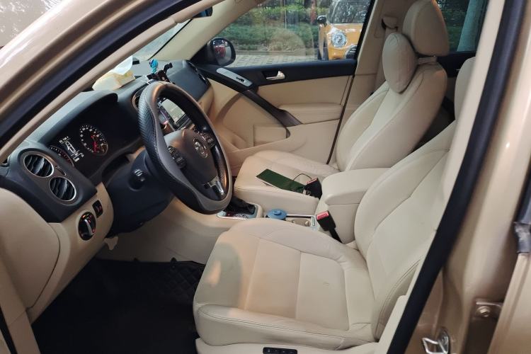 Used Volkswagen Tiguan 2012 2.0 TSI Automatic All-Wheel Drive Flagship Edition Left Front Seat