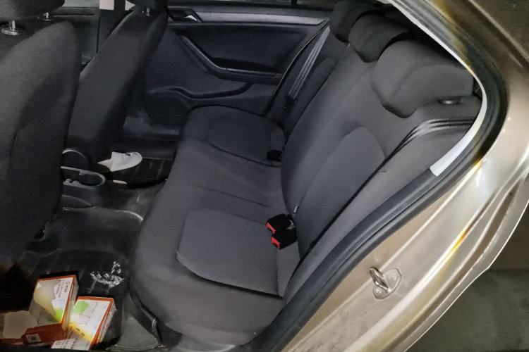 Used Volkswagen Jetta 2015 Value Edition 1.6L Automatic Fashion Version
