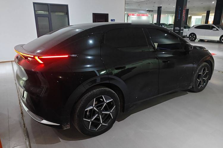 Used Lynk & Co Z20 2025 530 km Range Rear-Wheel Drive Max