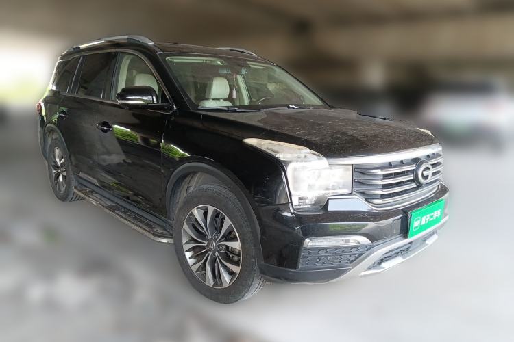 Used GAC Trumpchi GS8 2017 320T Two-Wheel Drive Luxury Smart Connectivity Version (7 Seats) Front Right 45 Deg