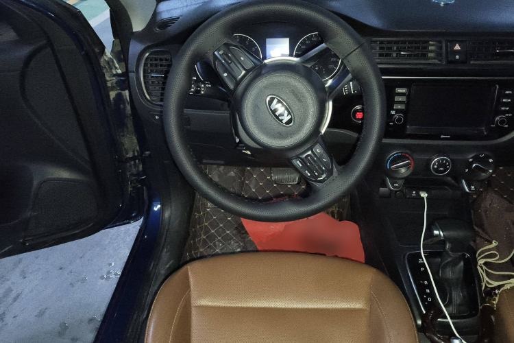 Used Kia KX Cross 2017 1.4L AT GLS