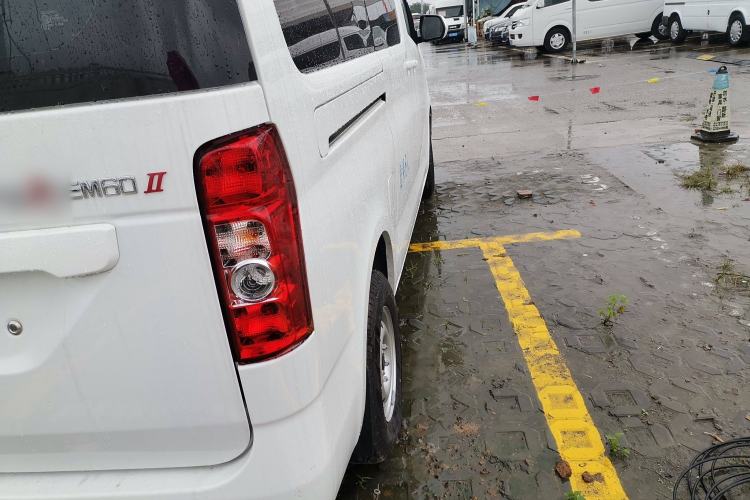 Used Chana Ruixing EM60 2025 Passenger Version Comfort Model 6 Seats 300 km Liftback Door
