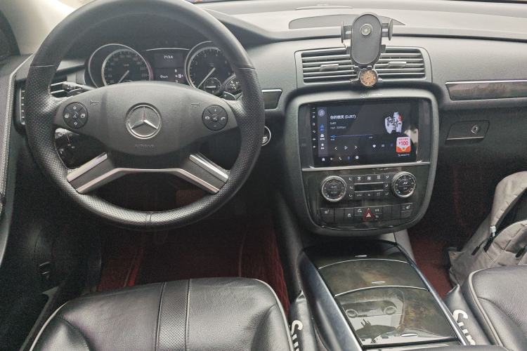 Used Mercedes-Benz R-Class 2017 R 320 4MATIC Business Edition Prestige Model