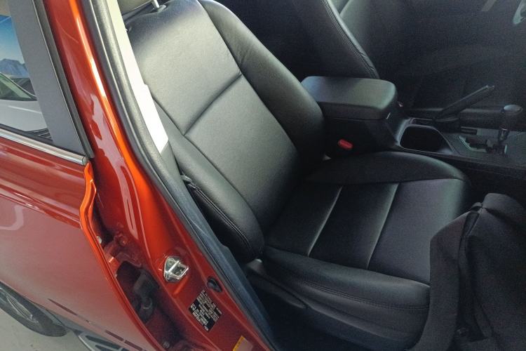 Used Toyota RAV4 2015 2.0L CVT Two-Wheel Drive Fashion Edition