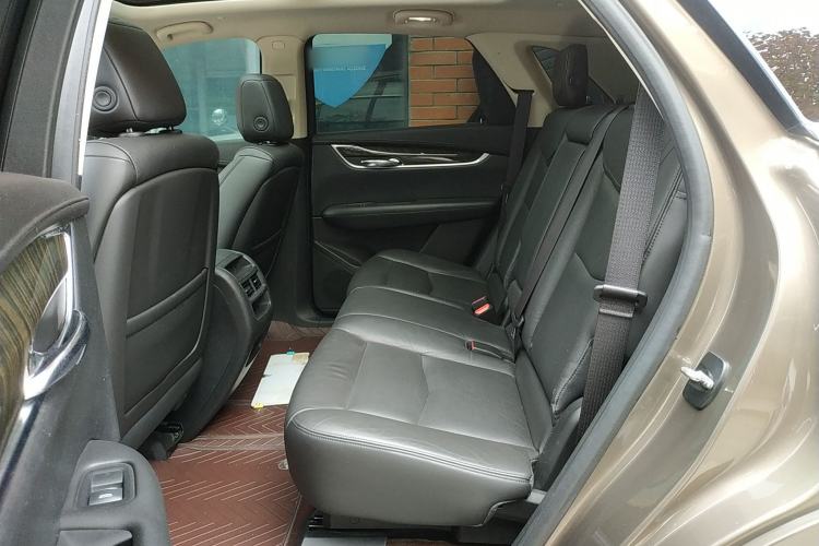 Used Cadillac XT5 2016 25T Luxury Model
