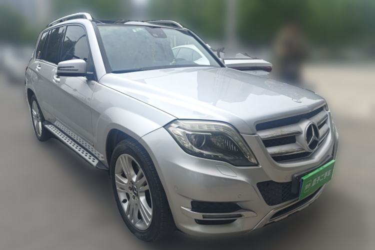 Used Mercedes-Benz GLK-Class 2013 GLK 300 4MATIC Fashion Model Front Right 45 Deg