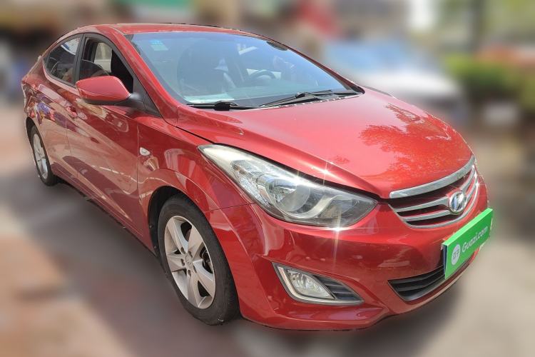 Used Hyundai Elantra (5th Generation / Langdong) 2012 1.6L Automatic Fashion Edition Front Right 45 Deg