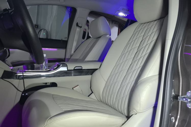 Used Buick GL8 2023 Land Executive Class Smart Enjoyment Model
