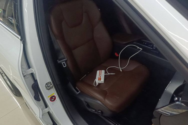 Used Volvo XC60 2021 T5 4x4 Smart Luxury Edition