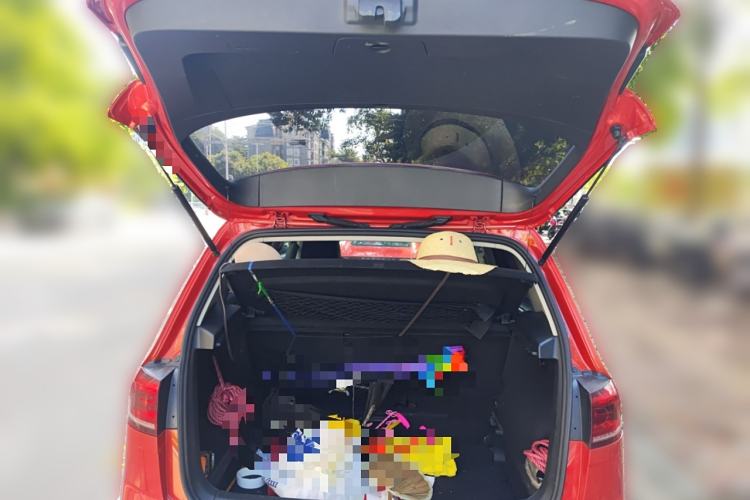 Used Volkswagen Golf Sportsvan 2016 230TSI Automatic Luxury Version Trunk