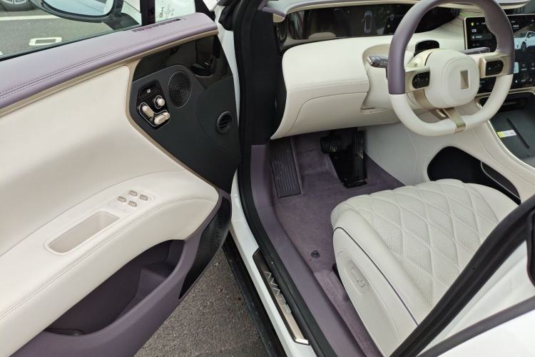 Used Avatr 11 2025 Max All-Electric Four-Wheel Drive Driver Seat