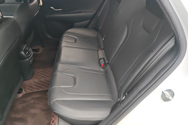 Used Hyundai Elantra 2022 1.5L CVT LUX Prestige Edition
