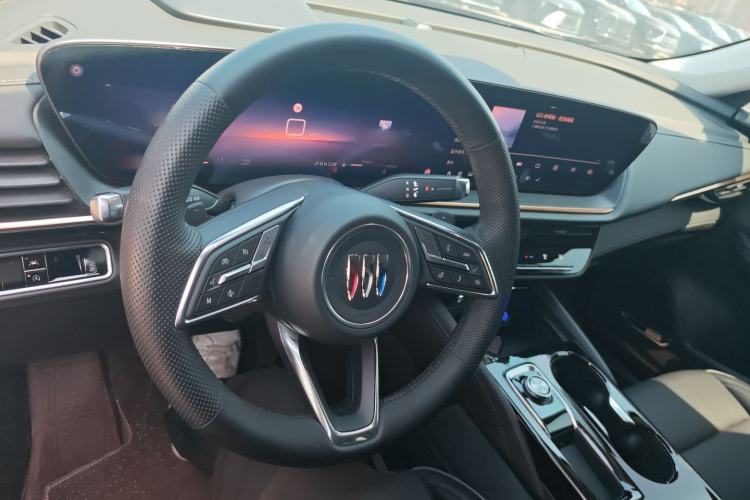 Used Buick Envision 2025 Encore Plus Four-Wheel Drive Avenir Center Console