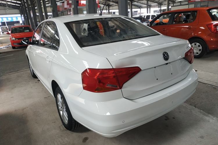 Used Volkswagen Jetta 2019 Dream Edition 1.4L Manual Fashion Version
