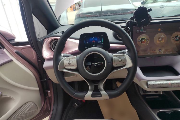 Used BYD Dolphin 2023 420 km Fashion Edition Steering Wheel