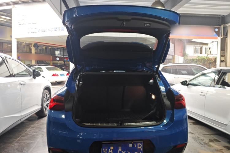 Used BMW X2 2021 Restyled sDrive25i Midnight Edition Trunk