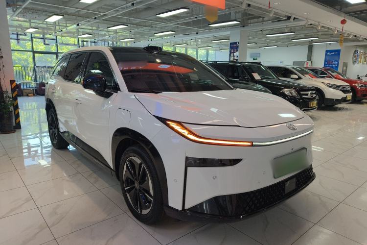 Used Toyota BZ 3X 2025 520 Pro+ LiDAR Edition Front Right 45 Deg