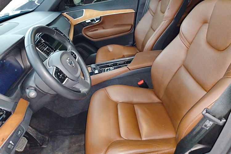 Used Volvo XC90 2022 B6 Zhiyi Luxury Edition 7-Seater
