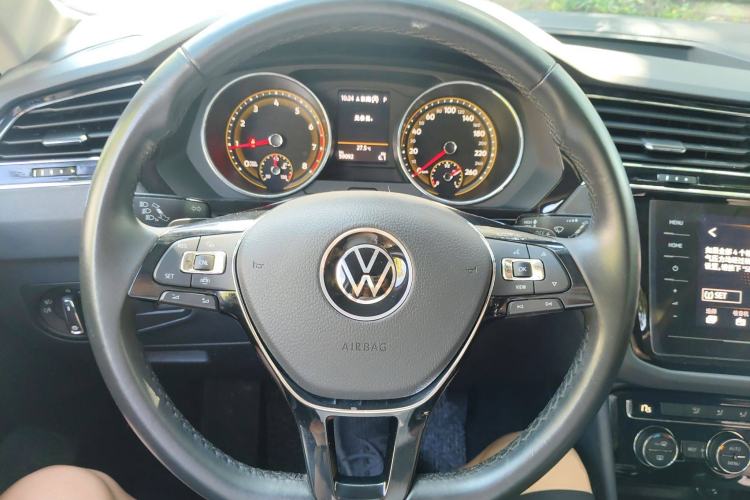 Used Volkswagen Tiguan L 2021 330TSI Automatic Two-Wheel Drive Smart Edition