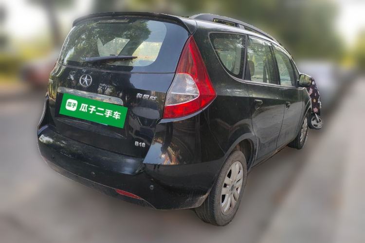 Used JAC Group Refine M2 2012 1.8L MT Business Luxury 5-Seater
