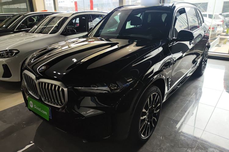 Used BMW X5 2023 xDrive 40Li M Sport Night Edition Package