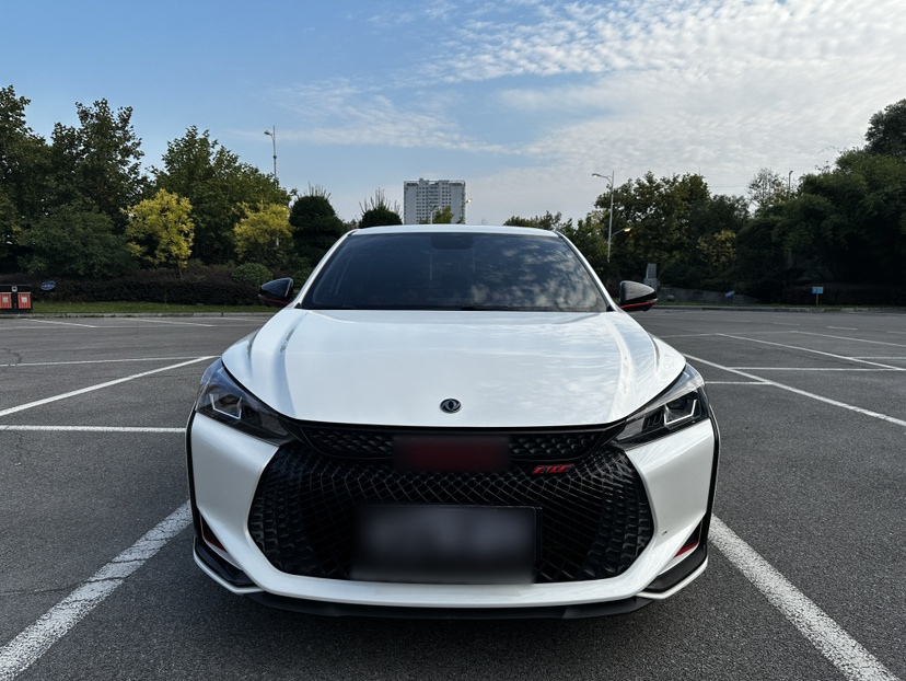 Dongfeng Aeolus Yixuan 2022 230T Automatic Adaptive-Beam Knight Edition — снимка 6