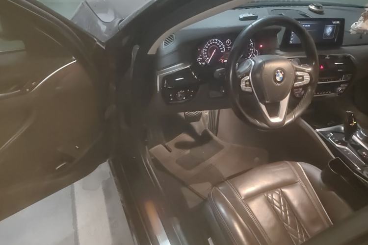 Used BMW 5 Series 2018 Revised Version 530Li Leading Edition Luxury Package Driver Seat