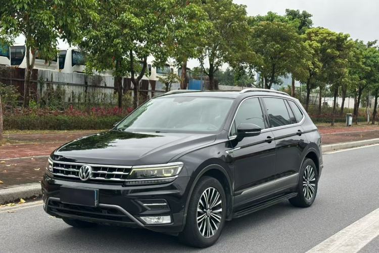 Used Volkswagen Tiguan L 2017 330TSI Automatic Two-Wheel Drive Flagship Edition
