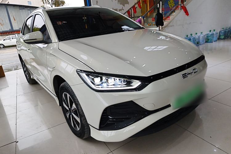 Used BYD e2 2023 Luxury Model Front Right 45 Deg