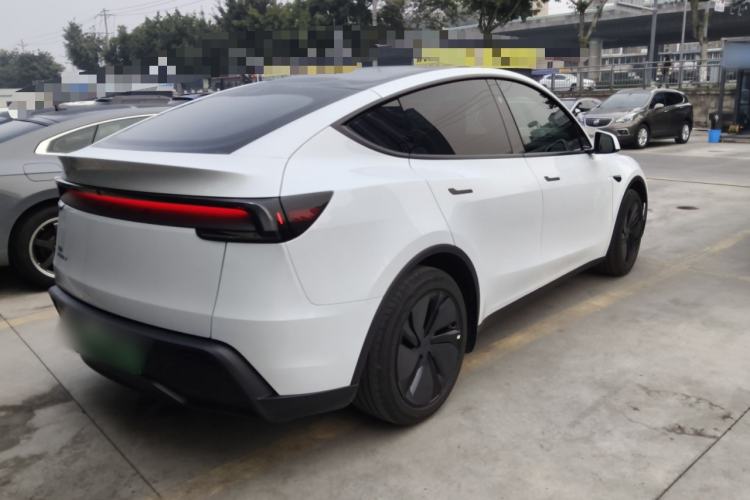 Used Tesla Model Y 2025 Rear-Wheel-Drive Version