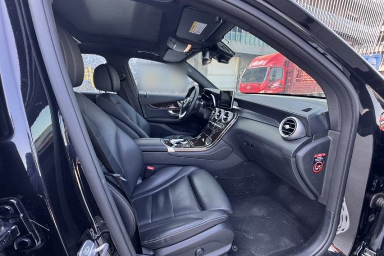 Used Mercedes-Benz GLC 2019 GLC 260 L 4MATIC Luxury Model