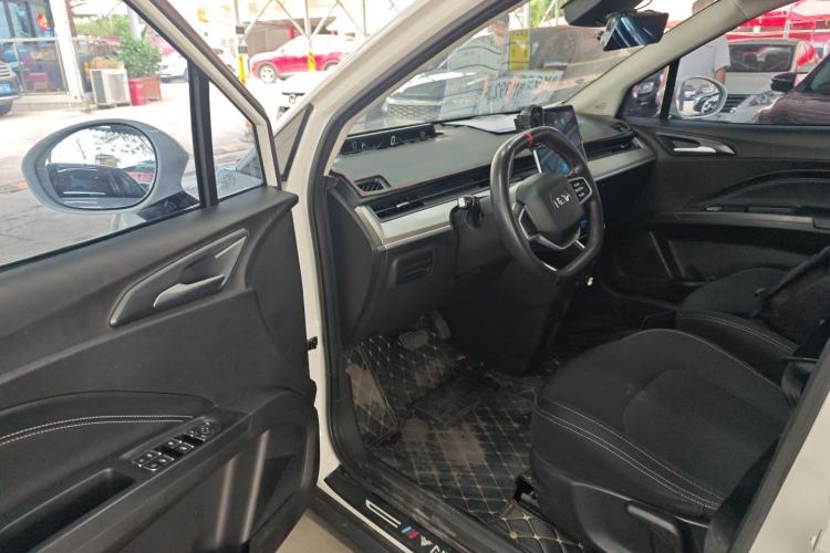 Used NETA V 2022 Chao 300 Lite Ternary Lithium Driver Seat