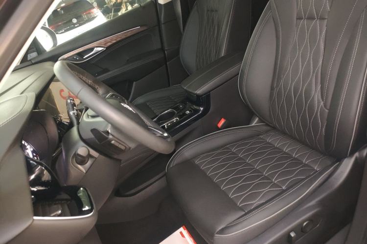 Used Buick Envision 2021 Encore Plus Avenir Aivia 7-Seater Edition
