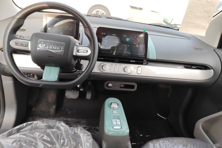 Used Changan Lumin 2023 205km Xiangqin Version
