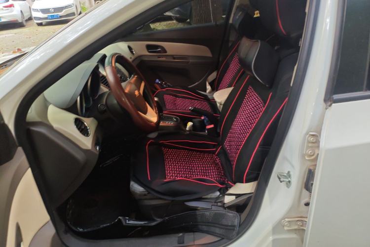 Used Chevrolet Cruze 2015 1.5L Classic SE AT Left Front Seat