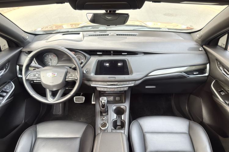 Used Cadillac XT4 2018 28T 4x4 Platinum Sport Edition
